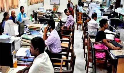 हरियाणा में सरकारी विभागों, बोर्ड़ों और विश्वविद्यालयों में संवेदनशील पदों पर अनुबंध कर्मचारियों को हटाया जाएगा