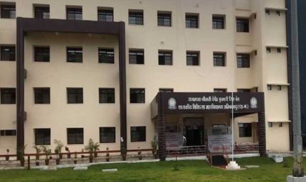 अम्बिकापुर : एम.पी.एच.डब्ल्यू. (सेनेटेरियन/फिजियोथैरेपी टेक्नीशियन) डाईंग कैडर के पदों पर पदोन्नति की प्रक्रिया शुरू