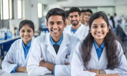अब मेडिकल की पढ़ाई करने के इच्छुक स्टूडेंट्स को आर्थिक तंगी नहीं रोकेगी, सरकार देगी 80-80 लाख रुपए
