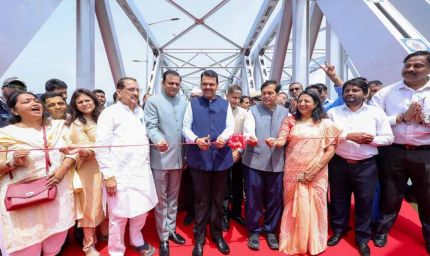 सीएम फडणवीस ने किया सिंदूर ब्रिज का उद्घाटन, बोले- गुलामी की पहचान को मिटा रहे हैं