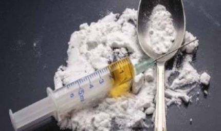 मुंबई में 2.5 करोड़ की ड्रग्स जब्त, इंजीनियर समेत दो आरोपी गिरफ्तार