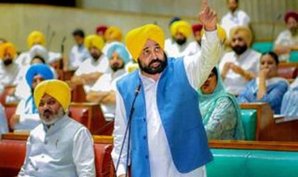 पंजाब विधानसभा में जोरदार हंगामा, कांग्रेस विधायकों का वॉकआउट