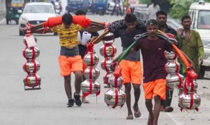 उत्तराखंड : कांवड़ यात्रा शुरू, पहले ही दिन हजारों कांवड़िए गंगा जल भरने हरिद्वार पहुंचे