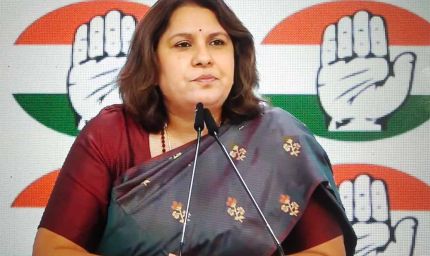 कांग्रेस प्रवक्ता सुप्रिया श्रीनेत ने बिहार की कानून व्यवस्था और नगर विकास मंत्री जीवेश मिश्रा पर बोला तीखा हमला