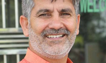 वायरल हुआ RLD विधायक का मस्ताना अंदाज, जनता बोली– 'मोदी जी की सड़क का मजा ले रहे हैं'