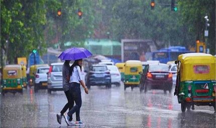 दिल्ली-NCR में मूसलधार बारिश से हाहाकार, IMD का रेड अलर्ट अगले हफ्ते तक जारी