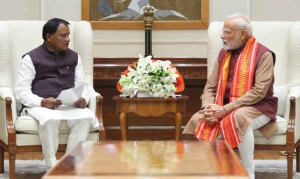 ओडिशा सीएम मोहन माझी की पीएम मोदी से मुलाकात, विकास योजनाओं पर हुई बातचीत