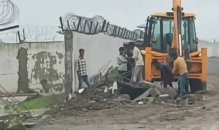 रीवा एयरपोर्ट की बाउंड्रीवॉल पहली बारिश में ढही, 500 करोड़ का प्रोजेक्ट सवालों में