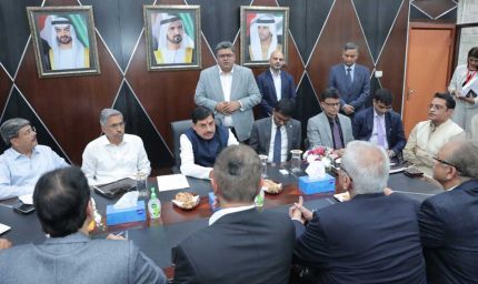 मुख्यमंत्री डॉ. यादव ने की दुबई के निवेशकों से वन-टू-वन चर्चा