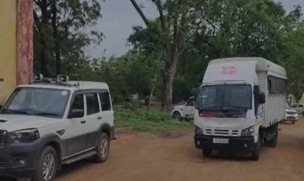 छत्तीसगढ़ में अवैध रूप से रह रहे बांग्लादेशियों को किया जा रहा डिपोर्ट, रायपुर पुलिस रवाना