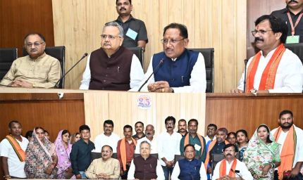 राजनांदगांव के नागरिक प्रतिनिधिमंडल ने की मुख्यमंत्री से सौजन्य भेंट