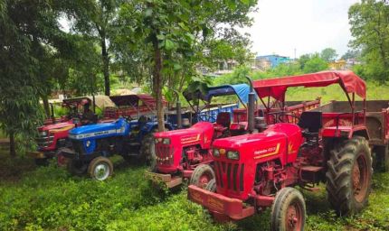 रेत परिवहन पर बड़ी कार्रवाई: 18 ट्रैक्टर जब्त, पीएम आवास छूट का हवाला देकर पहुंचे वाहन मालिक