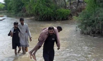 पाकिस्तान में मानसून का कहर: बाढ़ और बारिश से 116 लोगों की जान गई