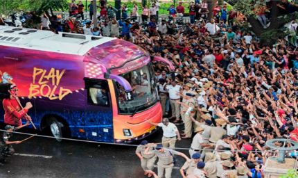 RCB की मुश्किलें बढ़ीं: बेंगलुरु भगदड़ मामले में क्रिमिनल केस को मंजूरी