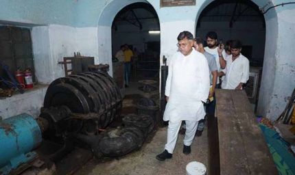 ऊर्जा मंत्री तोमर ने किया अस्पताल और वॉटर ट्रीटमेंट प्लांट का निरीक्षण