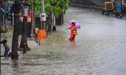 हिमाचल में बारिश का कहर: 250 सड़कें बंद, 112 की मौत, अगले 3 दिन भारी चेतावनी