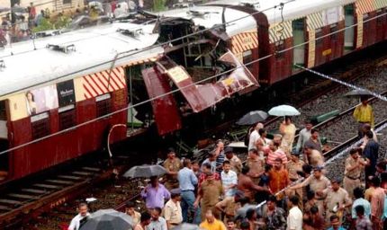 मुंबई ट्रेन ब्लास्ट: सबूतों के अभाव में मुंबई ट्रेन विस्फोट में दोषी ठहराए गए सभी 12 लोगों को बरी किया गया
