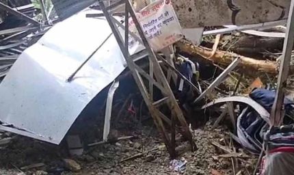 रियासी में भूस्खलन: वैष्णो देवी के पुराने मार्ग पर हादसा, चार तीर्थयात्री घायल