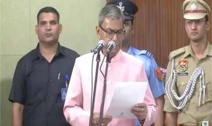 राजभवन में असीम कुमार घोष ने ली राज्यपाल पद की शपथ, बंडारू दत्तात्रेय का कार्यकाल पूरा