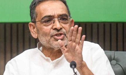 नीतीश पर भरोसा नहीं तो एनडीए से बाहर निकलें: कुशवाहा को प्रशांत किशोर की दो टूक