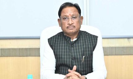 रायपुर : मुख्यमंत्री विष्णु देव साय ने कहा—सड़कों पर विचरण करने वाले निराश्रित पशुओं की प्रभावी रोकथाम सुनिश्चित करें