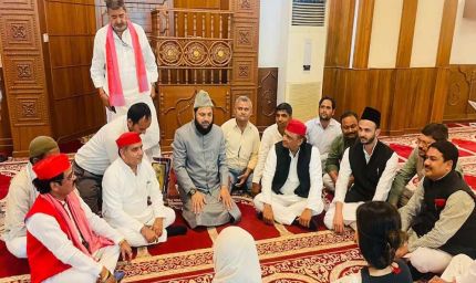 मस्जिद में सपा सांसदों की बैठक पर बीजेपी भड़की: पूछा – क्या इसे पार्टी ऑफिस समझ लिया?