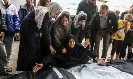 गाजा में तबाही की इंतहा: भूख-प्यास से तड़पते लोग, बमबारी के बीच गूंजती युद्धविराम की पुकार