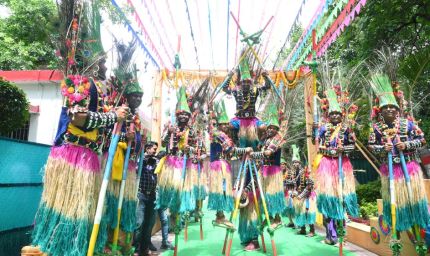 हरेली की सुग्घर परंपरा के रंग में रंगा मुख्यमंत्री निवास