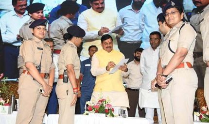 मुख्यमंत्री डॉ. यादव ने नशे से दूरी है जरूरी अभियान के संकल्प पत्र पर किए हस्ताक्षर