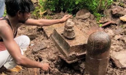 विदिशा में मस्जिद के पास खुदाई के दौरान मिला 16वीं सदी का शिवलिंग