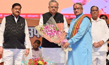 रायपुर : गरीबों को गुणवत्तापूर्ण राशन मिले यह महत्वपूर्ण जिम्मेदारी : विधानसभा अध्यक्ष डॉ. रमन सिंह