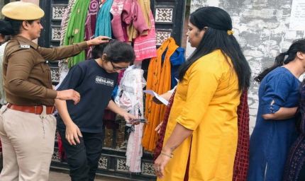 CET 2025: पहले चरण की परीक्षा खत्म, बाहर निकले अभ्यर्थी बोले-पेपर आसान था, बायोमीट्रिक में दिक्कत आई