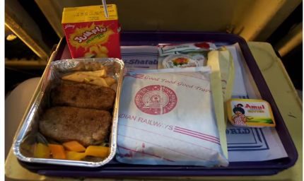 IRCTC को FY25 में मिली 6,645 खाने की शिकायतें, 1,341 मामलों में लगा जुर्माना