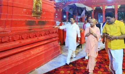 सीएम योगी ने पीएम मोदी की सभा स्थल का लिया जायजा, काशी से रवाना हुए