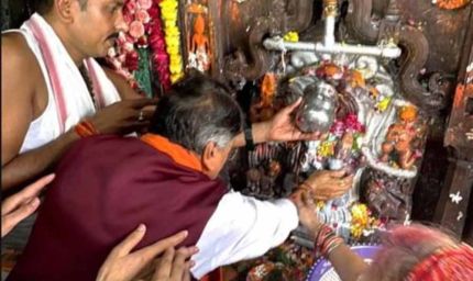 नागपंचमी पर नागचंद्रेश्वर पहुंचे मंत्री कैलाश विजयवर्गीय, बोले- हर साल आता हूं इनके द्वार