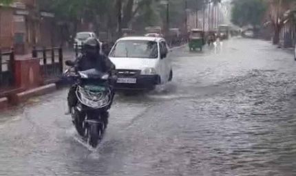 'जल पुर' बना जयपुर: भारी बारिश से जनजीवन बेहाल, सड़कों पर जलभराव