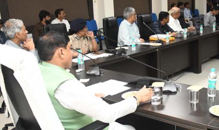 दफ्तरी प्रक्रिया में लंबित न रहें नागरिकों की समस्याएं : मुख्यमंत्री डॉ. यादव