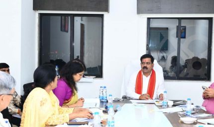 रायपुर : उपमुख्यमंत्री विजय शर्मा की अध्यक्षता में पंचायत विभाग की बैठक सम्पन्न