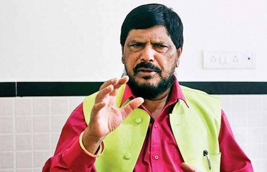 'कक्षा एक से छह तक क्षेत्रीय भाषा को प्राथमिकता दी जानी चाहिए', भाषा विवाद पर बोले आठवले