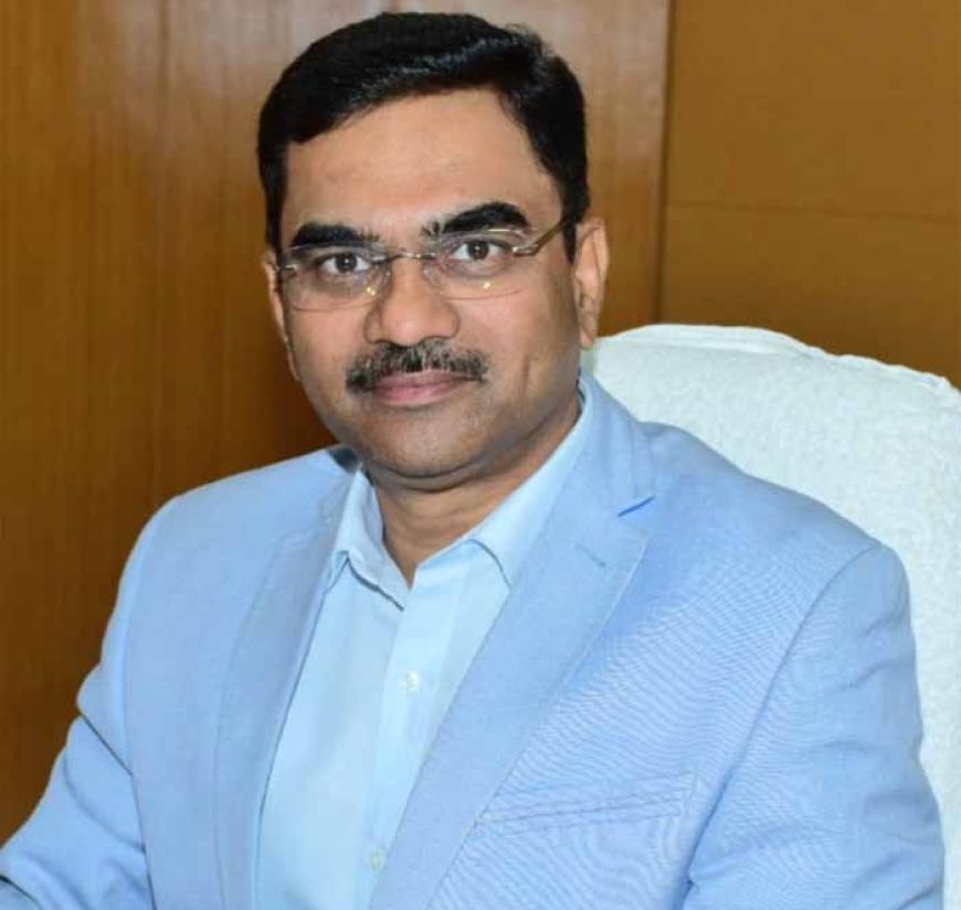आयुक्त जनसम्पर्क ने संचालनालय में किया पौध-रोपण