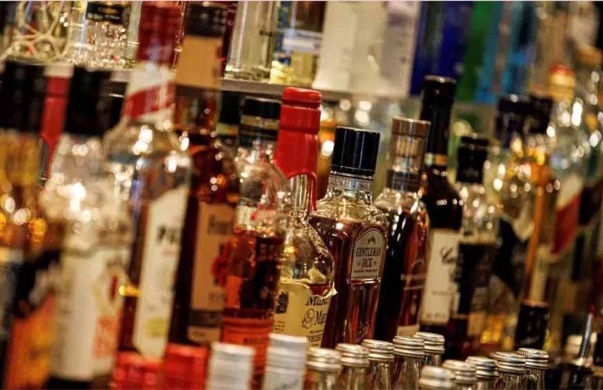 हर शराब की बोतल पर नज़र! अब आबकारी विभाग करेगा POS मशीन से बिलिंग