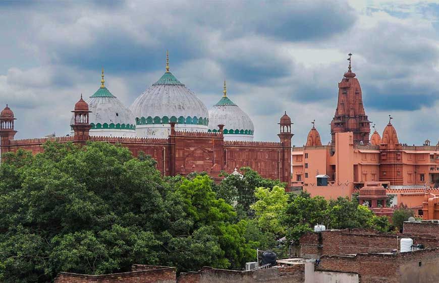 मथुरा ईदगाह पर हिंदू पक्ष को HC से झटका, विवादित ढांचा घोषित करने की अर्जी खारिज