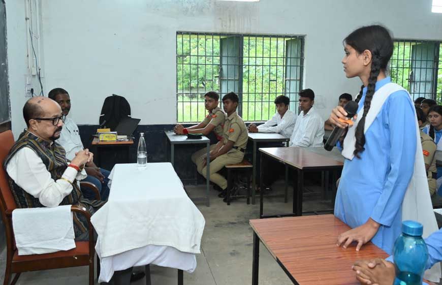 रायपुर : राज्यपाल रमेन डेका ने विद्यार्थियों को दिए सफलता के मंत्र