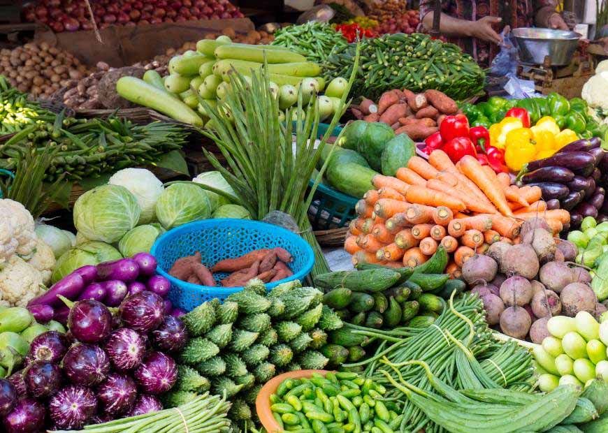 बारिश की शुरुआत के साथ ही सब्जी हुई महंगी, 10 दिन में ही दो से ढ़ाई गुना तक कीमत पहुंची