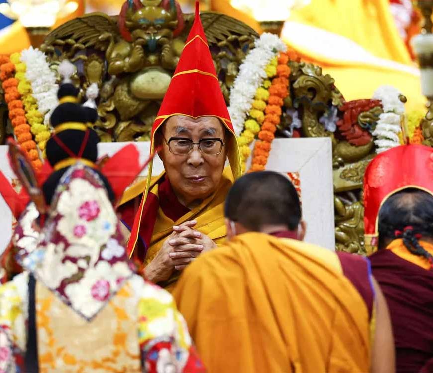 दलाई लामा का बयान: अवलोकितेश्वर का आशीर्वाद है, 30-40 साल और जीवित रहूंगा