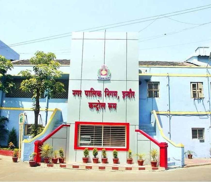 इंदौर में गड्ढे के लिए नगर निगम ने एयरटेल को ठहराया जिम्मेदार, FIR दर्ज होगी