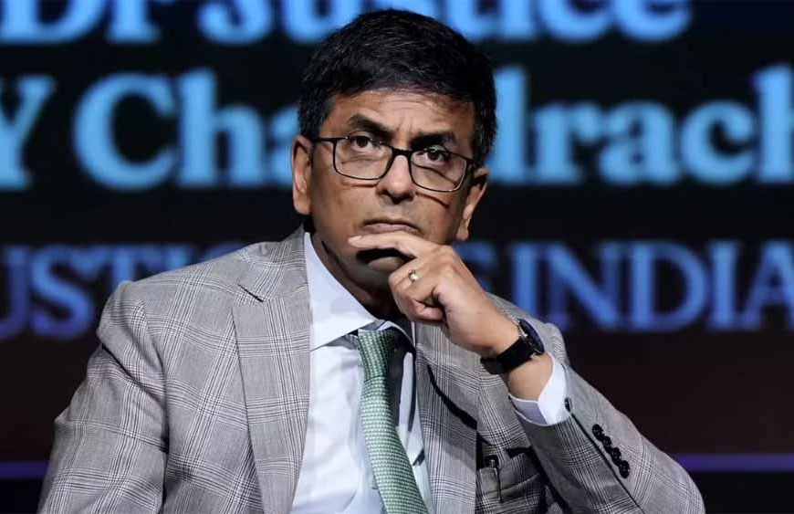 सुप्रीम कोर्ट ने केंद्र सरकार को पत्र लिखकर पूर्व CJI चंद्रचूड़ से बंगला तुरंत खाली कराने की मांग की