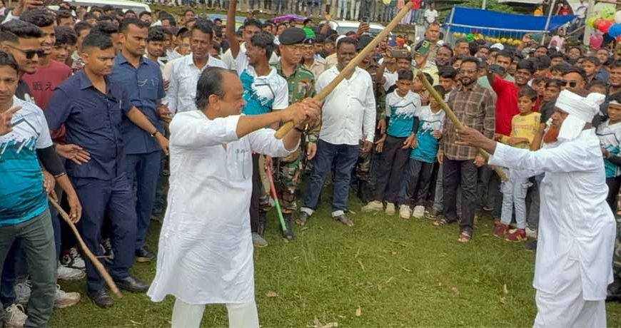 भारी बारिश के बीच निकला ताजिया जुलूस, इरफान अंसारी हुए शामिल