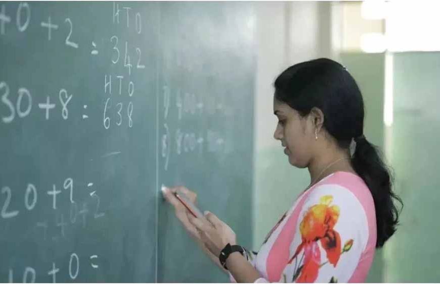 यूपी के सरकारी स्कूलों से विदा हुआ Blackboard, शिक्षा में आ रहा है डिजिटल बदलाव
