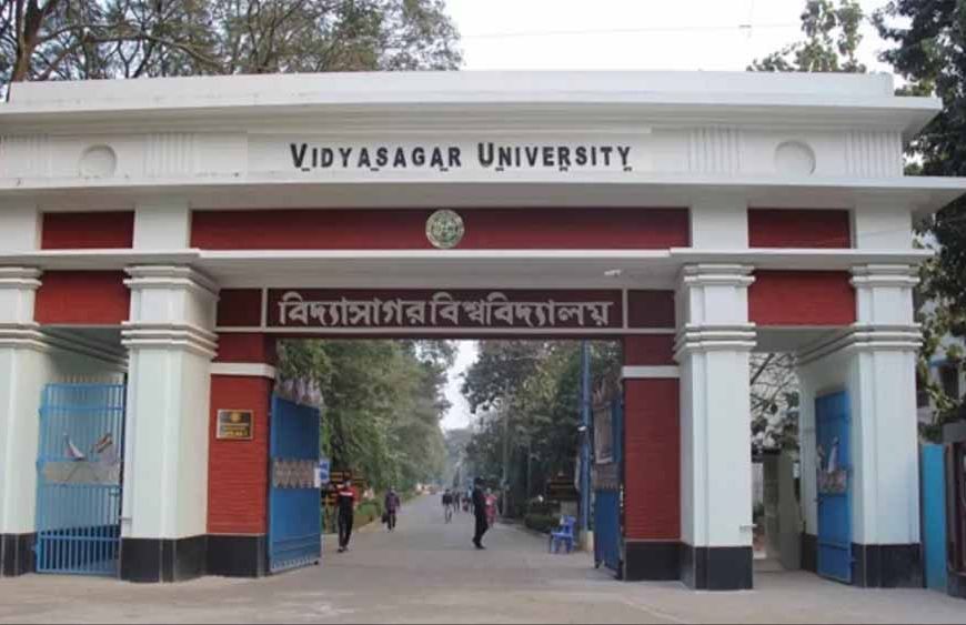 विद्यासागर यूनिवर्सिटी में विवाद, पेपर में स्वतंत्रता सेनानियों को बताया आतंकी, कार्रवाई शुरू